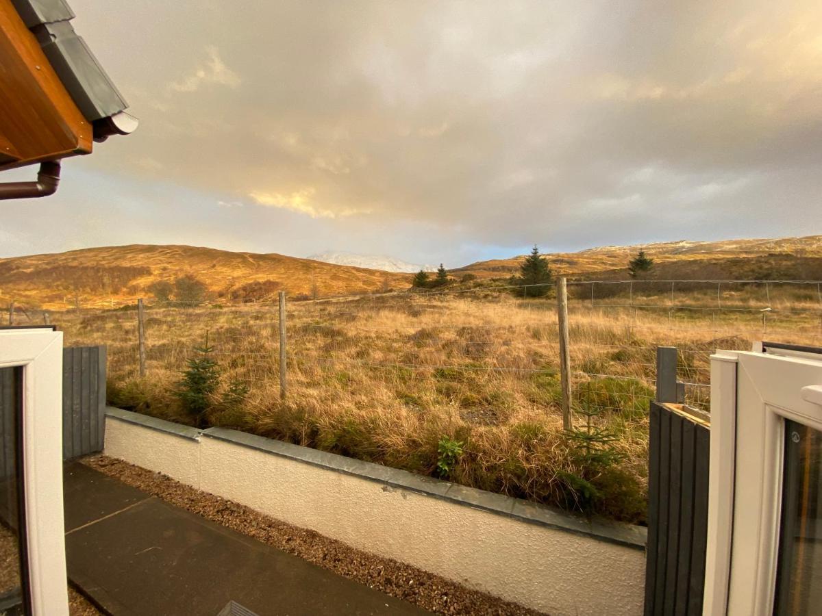 Highland Stays - Ben View Room & Jacuzzi Bath フォート・ウィリアム エクステリア 写真